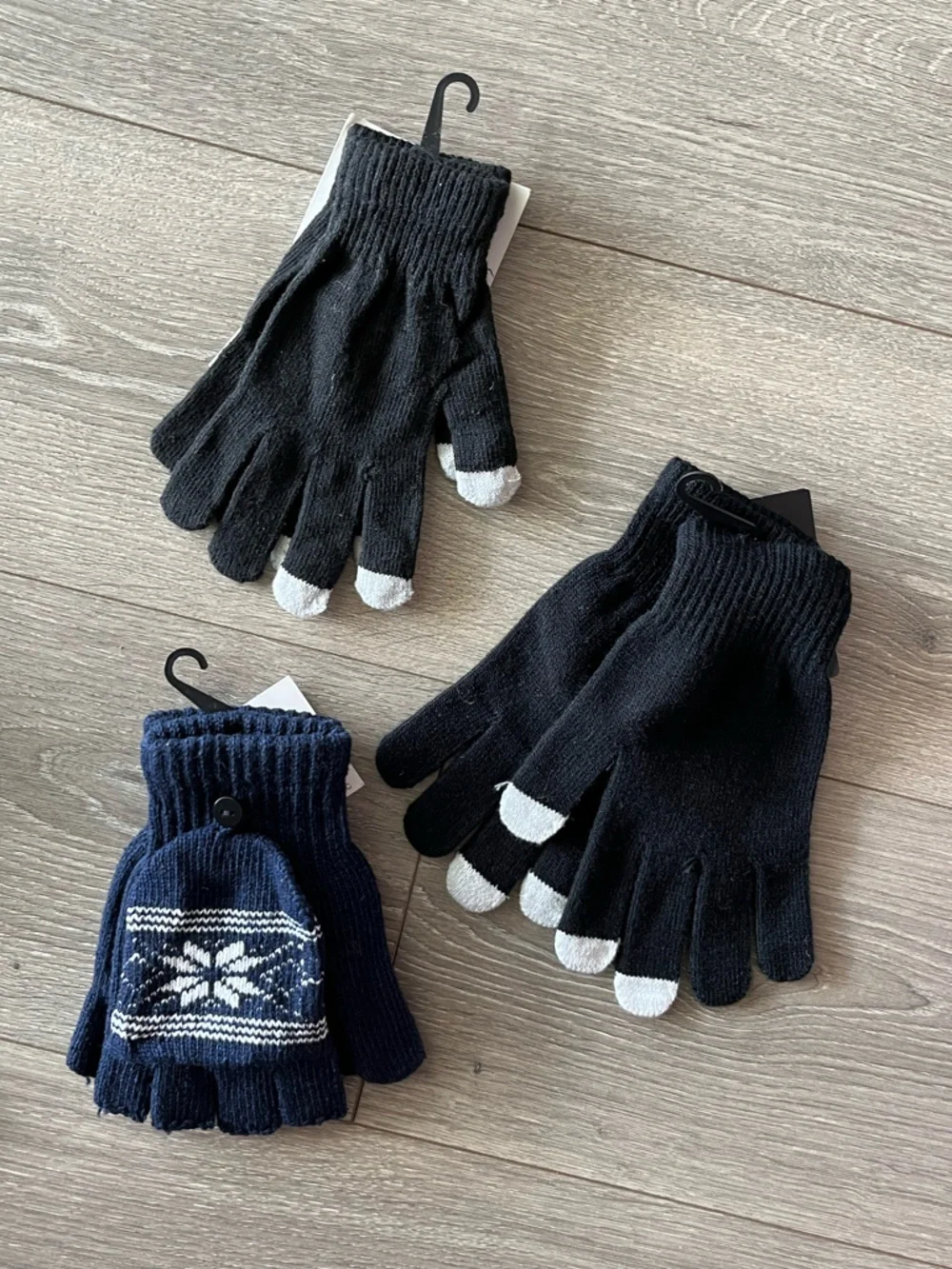 NWT Carter & Joey Magic Beanie, Thermax Magic Gloves, 4 Additional Glove Sets